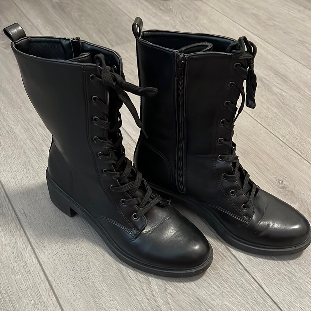 Black Boots